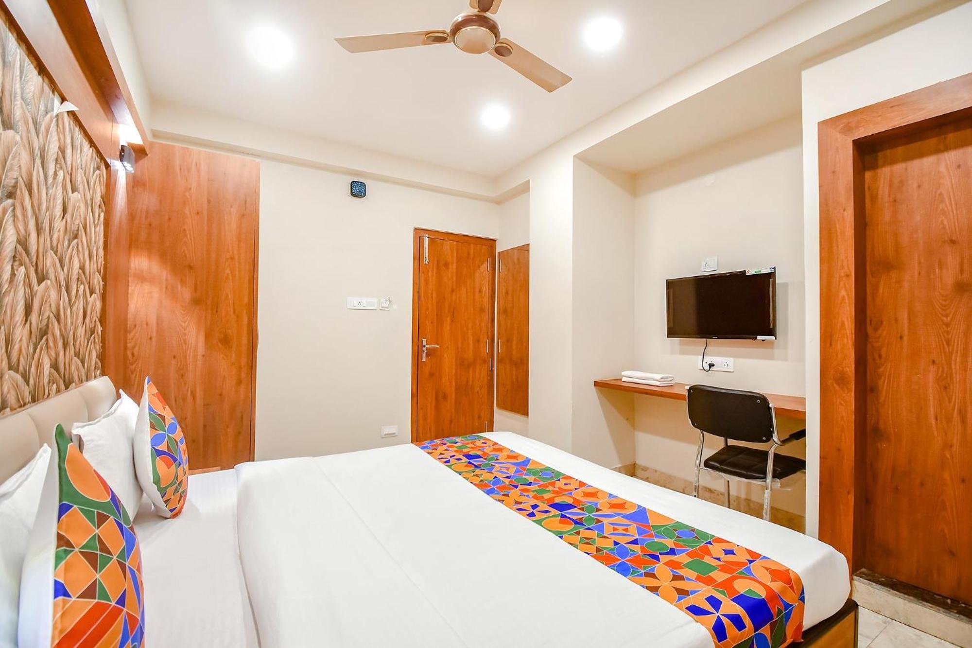 Fabhotel Dream World Residency - Nr Biswa Bangla Gate Kolkata Bagian luar foto