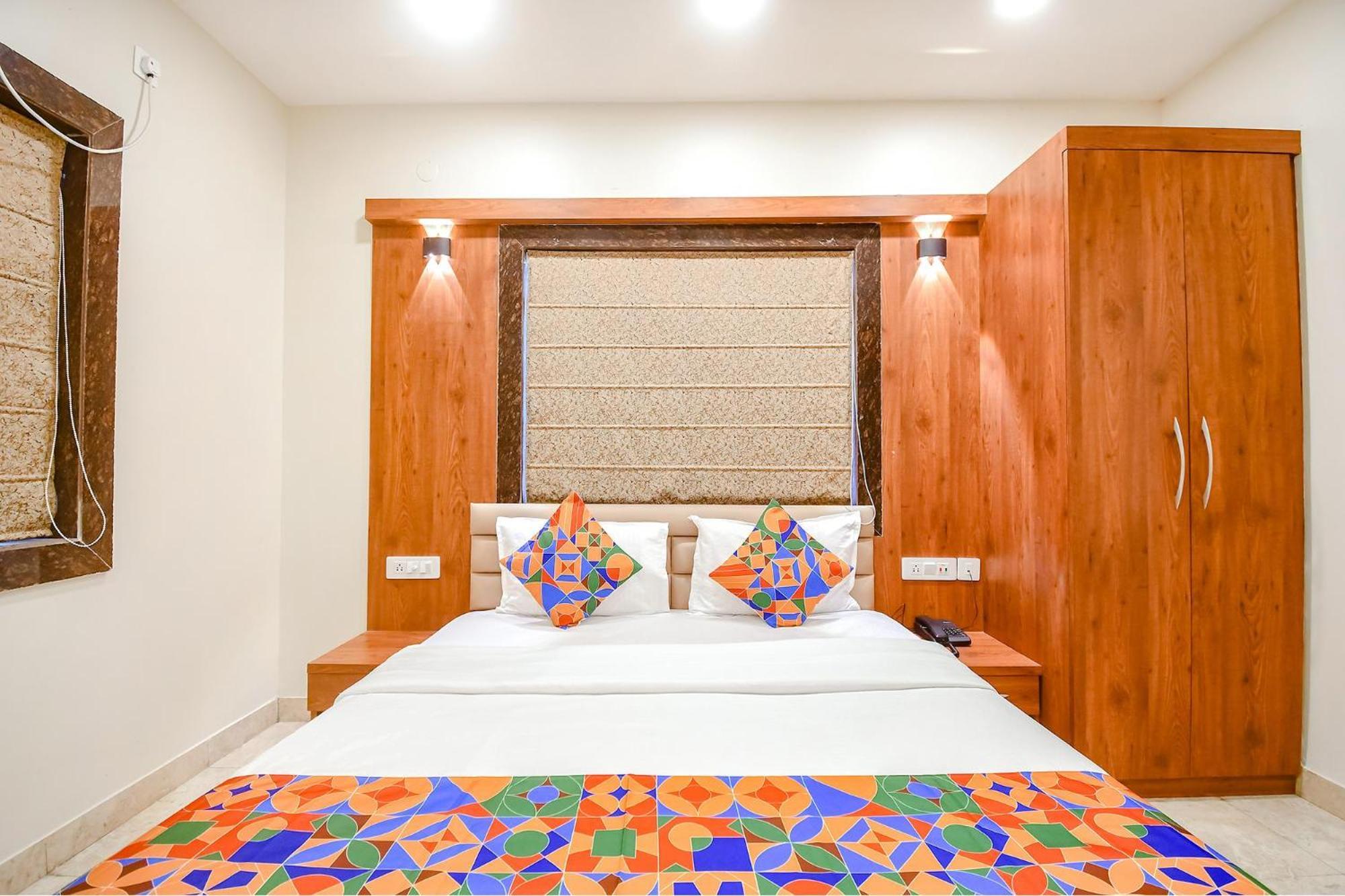 Fabhotel Dream World Residency - Nr Biswa Bangla Gate Kolkata Bagian luar foto
