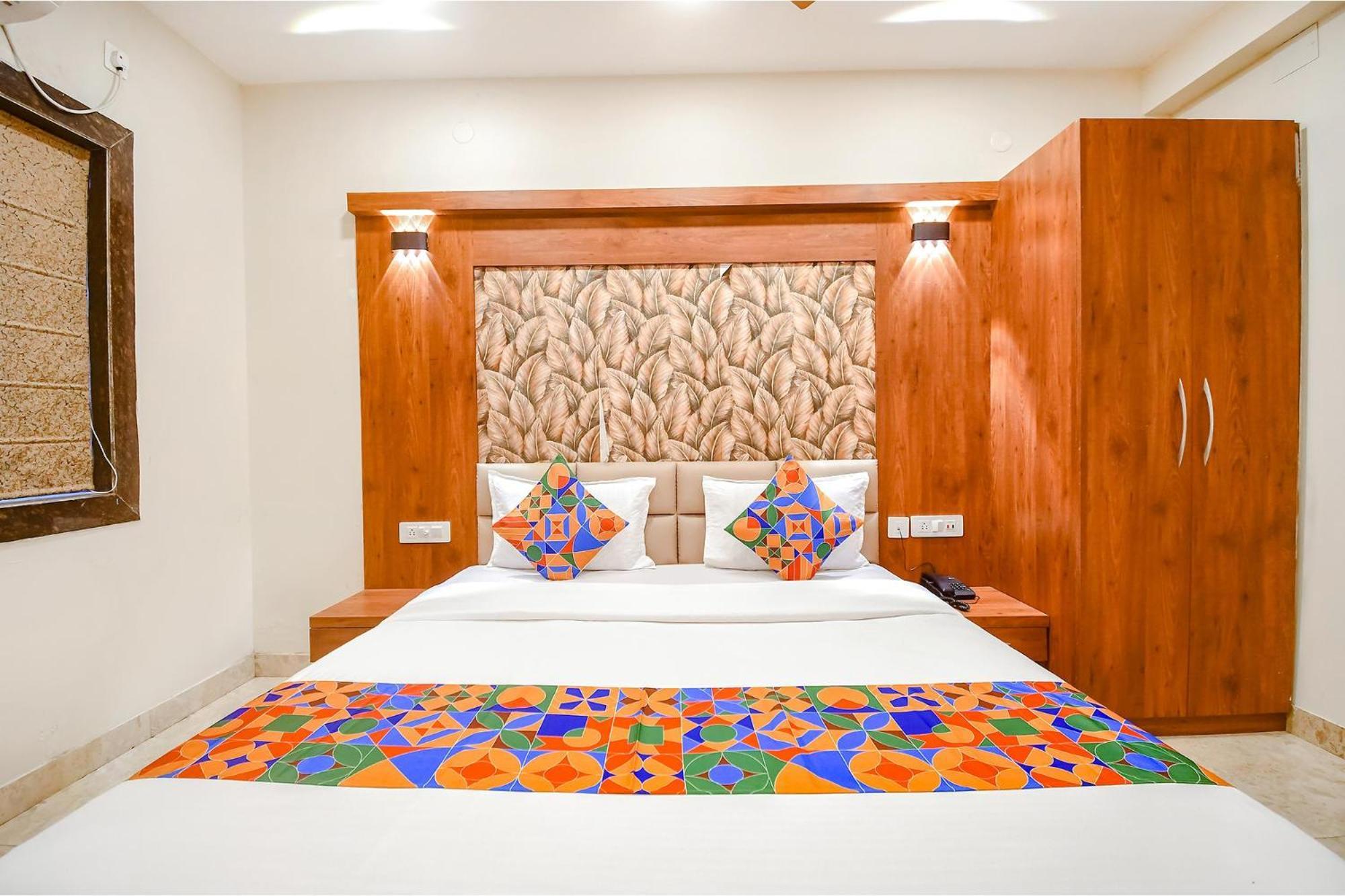 Fabhotel Dream World Residency - Nr Biswa Bangla Gate Kolkata Bagian luar foto