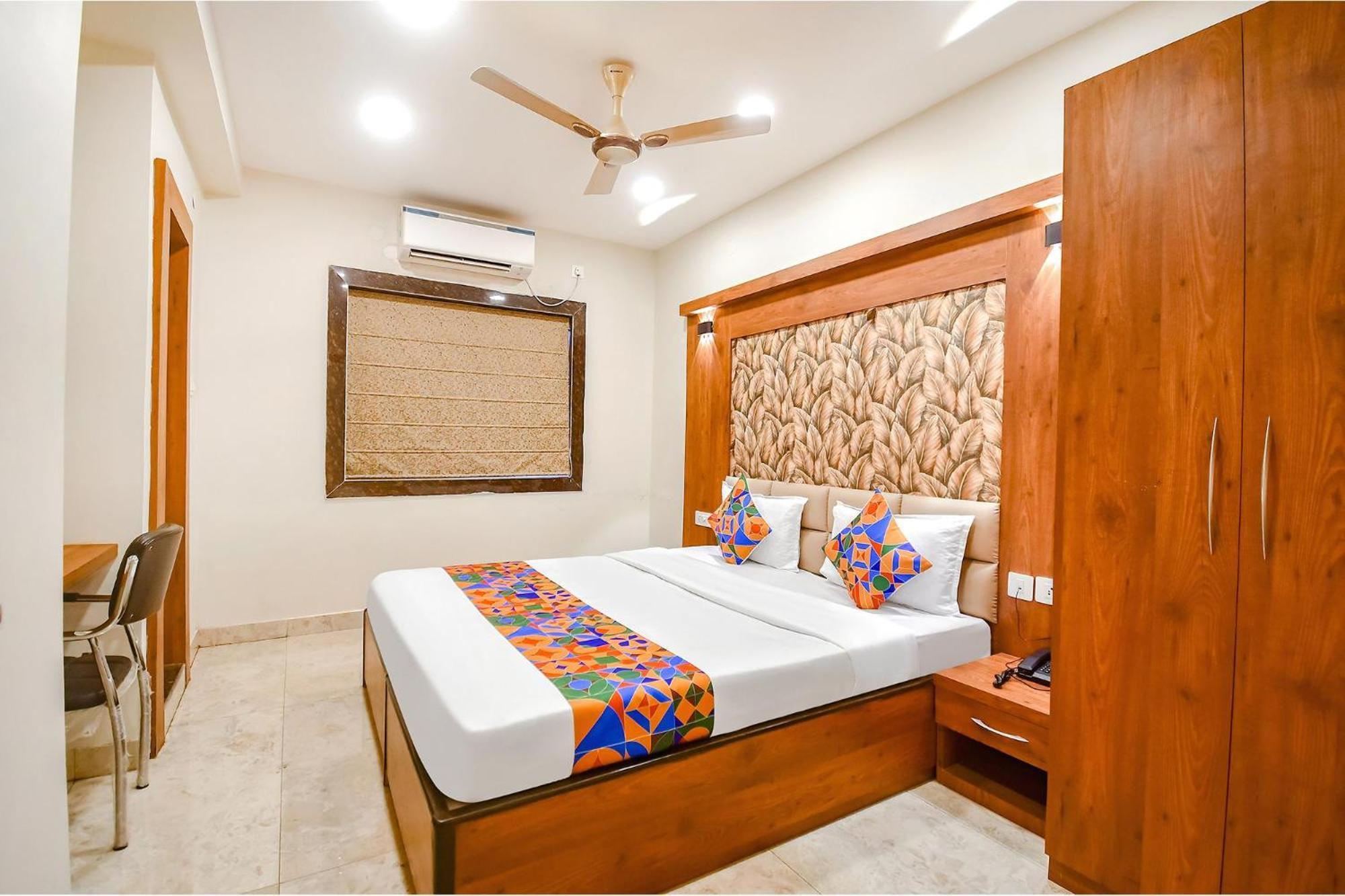 Fabhotel Dream World Residency - Nr Biswa Bangla Gate Kolkata Bagian luar foto