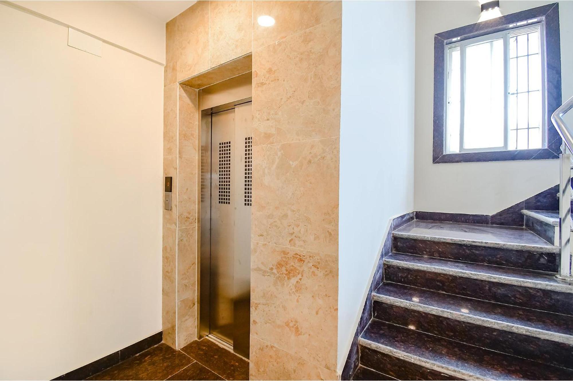 Fabhotel Dream World Residency - Nr Biswa Bangla Gate Kolkata Bagian luar foto